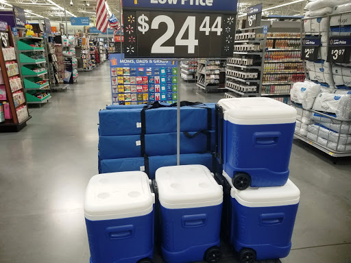 Supermarket «Walmart», reviews and photos, 2630 SE California Ave, Topeka, KS 66605, USA