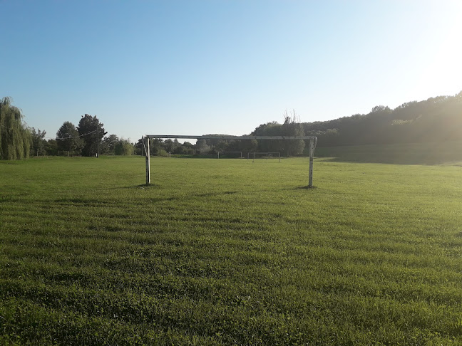 Értékelések erről a helyről: Tiszakürti football pitch, Tiszakürt - Sportpálya