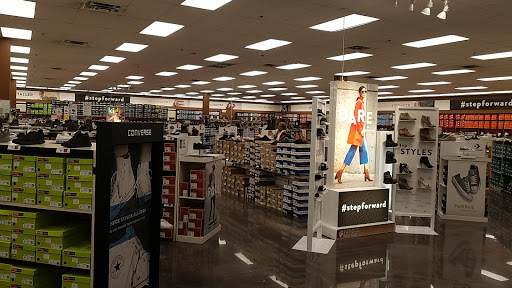 Shoe Store «Famous Footwear», reviews and photos, 8254 Agora Pkwy, Selma, TX 78154, USA