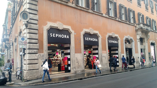 Stores to buy nail polish Roma