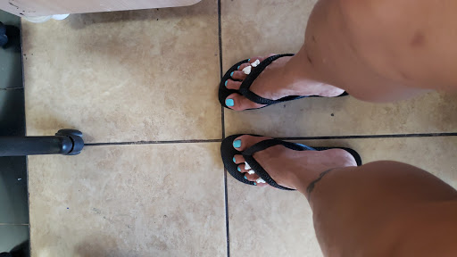 Nail Salon «U R Nails & Spa», reviews and photos, 1820 N 75th Ave #104, Phoenix, AZ 85035, USA