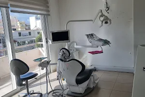 Smile Expert Dentistry image