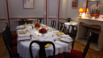 Atmosphère du Restaurant gastronomique Restaurant Le Manoir Du Soleil D'Or à Nassandres sur Risle - n°10