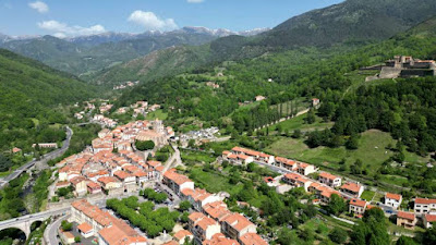 Corsavy village à Corsavy