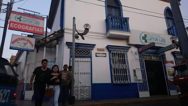 CLINICA LATIN LAB - Médico
