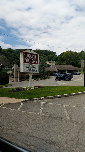 Liquor Store «Liquor Factory (Hopatcong)», reviews and photos, 128 Lakeside Blvd, Hopatcong, NJ 07843, USA