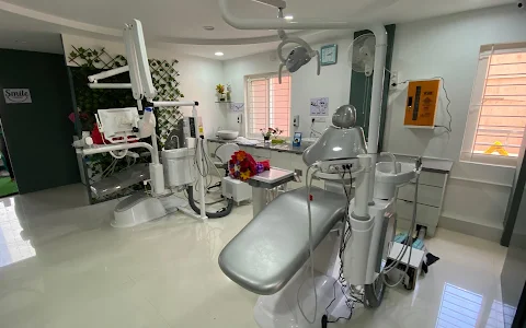 Lavisha Dental Clinic by Dr Lakshmi Mohandas | Best Dentist in bangalore | Laser Dentistry | Dental Implants | Root Canal image