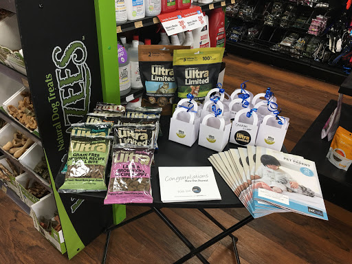 Pet Supply Store «Pet Valu», reviews and photos, 6220 Wilmington Pike D, Sugarcreek Township, OH 45459, USA
