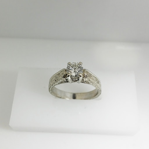 Jeweler «Yarnal Jewelers», reviews and photos, 4029 E Castro Valley Blvd, Castro Valley, CA 94552, USA