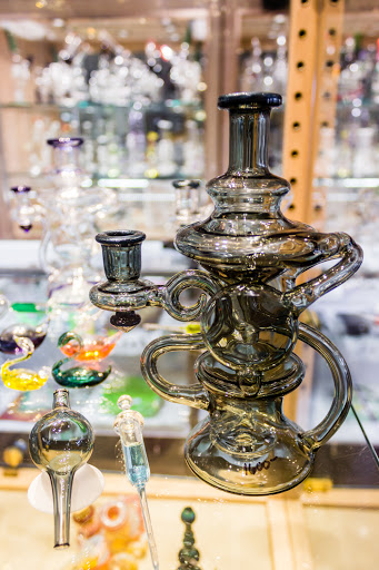 Tobacco Shop «Hempire State Smoke Shop», reviews and photos, 2340 Lyell Ave, Rochester, NY 14606, USA