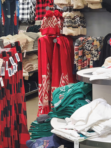 Clothing Store «Old Navy», reviews and photos, 36698 Bayside Outlet Dr, Rehoboth Beach, DE 19971, USA