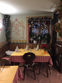 Atmosphère du Restaurant de spécialités alsaciennes Restaurant S'Bastberger Stuewel à Bouxwiller - n°6