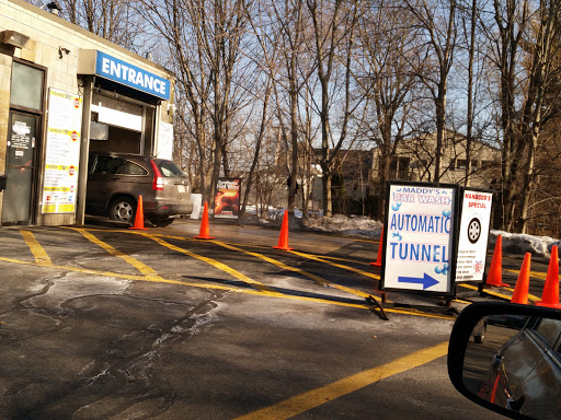 Maddy's Car Wash en Peabody