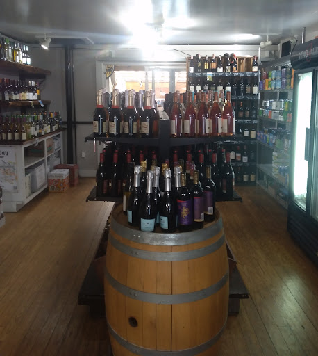 Bar & Grill «Vino9MARKET», reviews and photos, 40602 Charles Town Pike, Paeonian Springs, VA 20129, USA