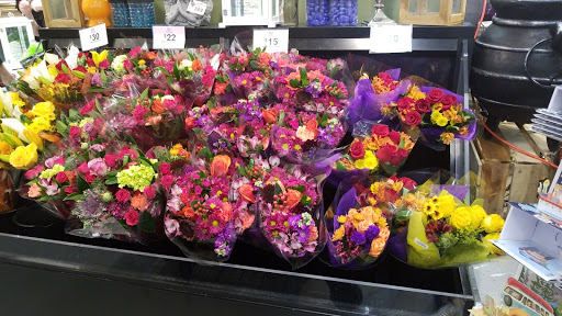 Grocery Store «Schnucks», reviews and photos, 501 Beltline Rd, Collinsville, IL 62234, USA