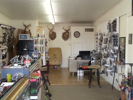 Archery Store «Bills Archery», reviews and photos, 3530 US-79, Paris, TN 38242, USA