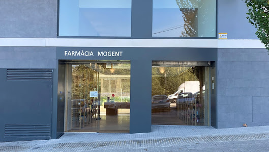 Farmacia Mogent Av. d'Ernest Lluch, 7, 08170 Montornès del Vallès, Barcelona, España