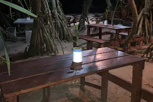 Oruwa Turtle Beach Villa & Restaurant ( ඔරුව ) image