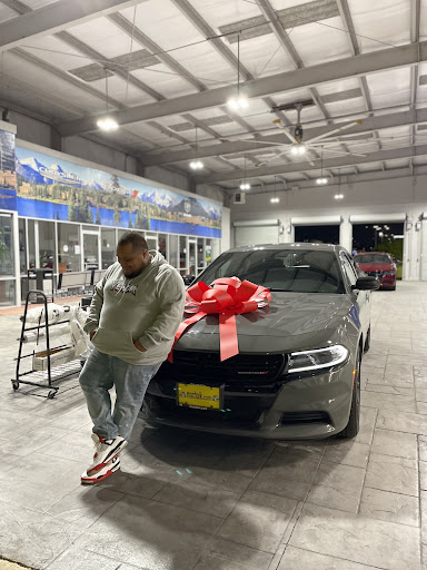 Used Car Dealer «Mac Haik Chrysler Dodge Jeep Ram», reviews and photos, 12111 Katy Fwy, Houston, TX 77079, USA