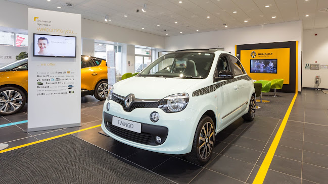 Comments and reviews of Glyn Hopkin Renault Colchester