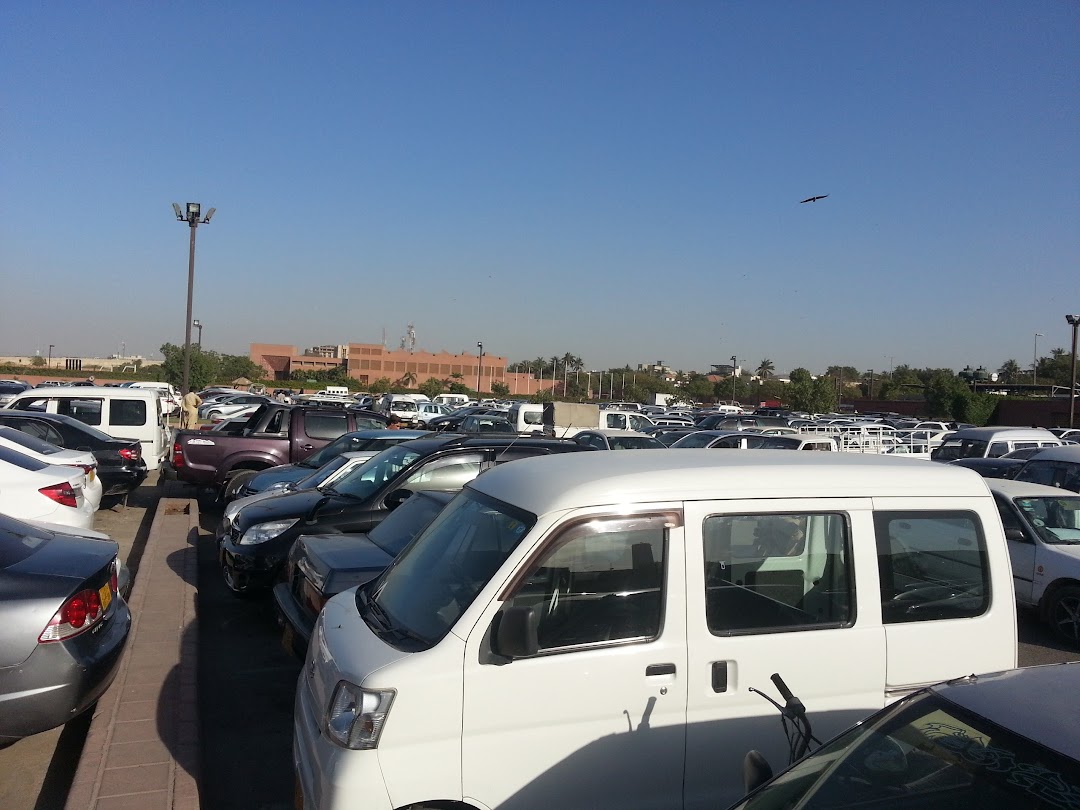 Aga Khan University Hospital Parking