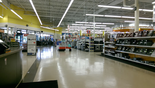 Office Supply Store «OfficeMax», reviews and photos, 2255 Howard St, Evanston, IL 60202, USA