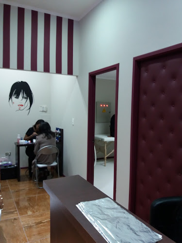 Opiniones de Salon de Belleza Valenzzia en Puerto Montt - Centro de estética