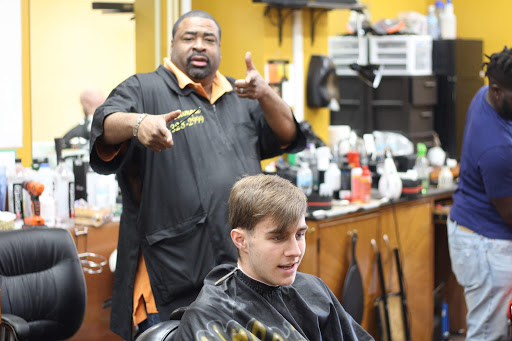 Barber Shop «Uncle Bumpees Barber Shoppe», reviews and photos, 7967 Cincinnati Dayton Rd n, West Chester Township, OH 45069, USA