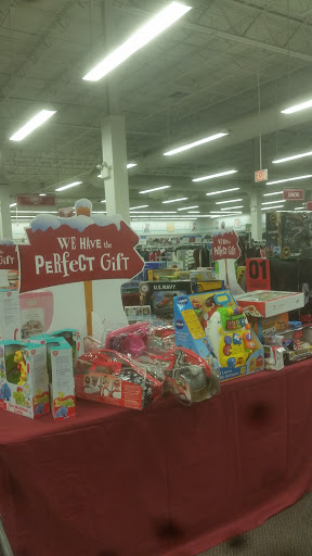 Clothing Store «Burlington Coat Factory», reviews and photos, 4500 S Damen Ave, Chicago, IL 60609, USA