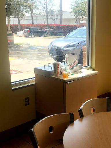 Bakery «Krispy Kreme Doughnuts», reviews and photos, 3605 Ira E Woods Ave, Grapevine, TX 76051, USA