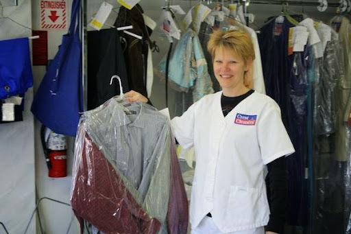 Dry Cleaner «Crest Cleaners», reviews and photos, 450 N Courtenay Pkwy, Merritt Island, FL 32953, USA