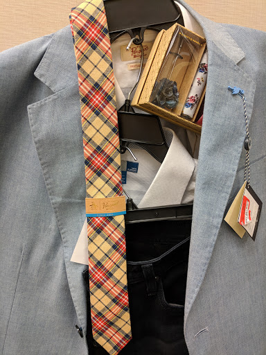 Department Store «Nordstrom Rack Laguna Hills Mall», reviews and photos, 23541 Calle De La Louisa, Laguna Hills, CA 92653, USA