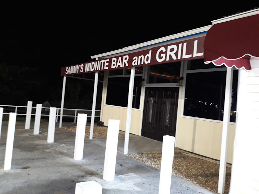 Sammys Midnite Bar & Grill image 5