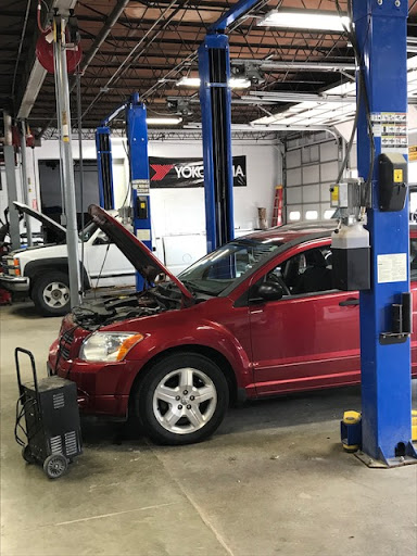 Auto Repair Shop «Brad Holtkamp Automotive Inc», reviews and photos, 907 E Washington St #101, Mt Pleasant, IA 52641, USA