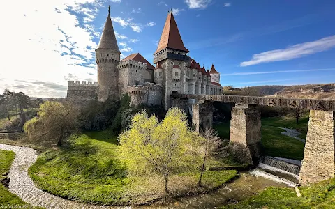 Castelul Corvinilor (Corvins' Castle) image