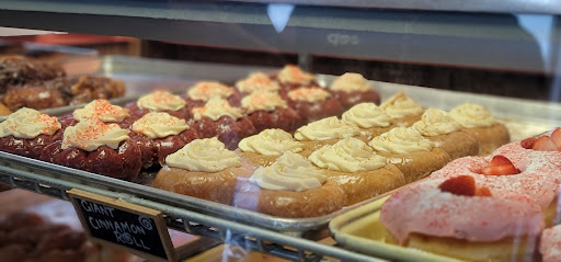 Donut Shop «Avon Donuts Inc», reviews and photos, 45324 Woodward Ave, Pontiac, MI 48341, USA