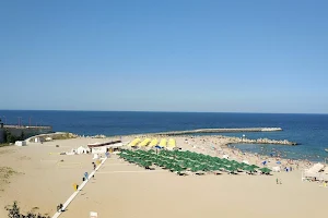 Reyna Beach image