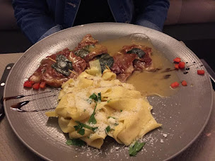 Photo n°122 de Il Primo Bacio à Fontainebleau ()