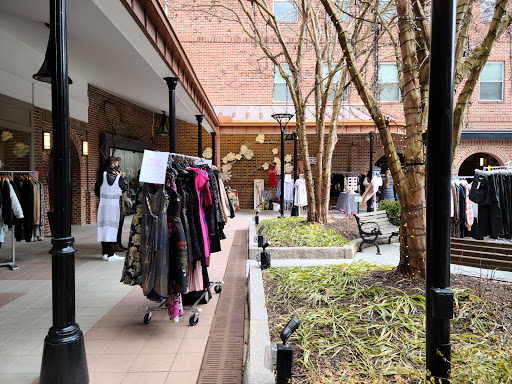 Green Spring Station-Shopping, 10751 Falls Rd, Lutherville, MD 21093, USA, 