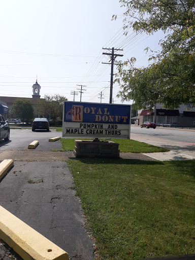 Donut Shop «Royal Donut», reviews and photos, 5759 State Rd, Cleveland, OH 44134, USA