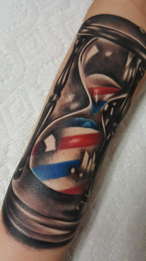 Tattoo Shop «Beautiful Sin Tattoos», reviews and photos, 245 N Queen St, Lancaster, PA 17603, USA