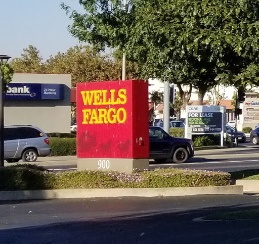 Bank «Wells Fargo Bank», reviews and photos