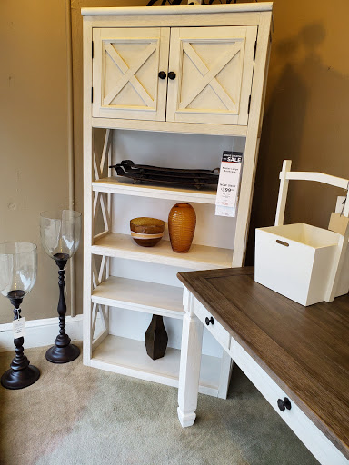 Furniture Store «WG&R Furniture», reviews and photos, 50 N Main St, Fond du Lac, WI 54935, USA