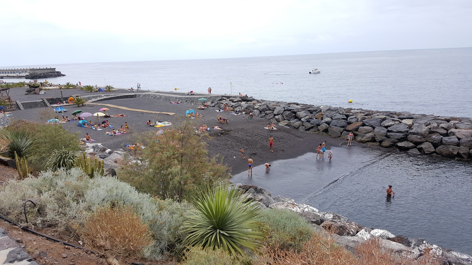 Foto di Playa de Radazul e l'insediamento