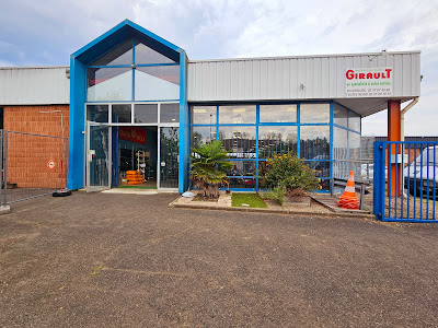 Girault Motoculture - LENEEZ Motoculture à Parçay-Meslay