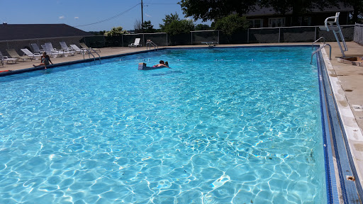 Country Club «Henry County Country Club», reviews and photos, 2200 Campbellsburg Rd, New Castle, KY 40050, USA