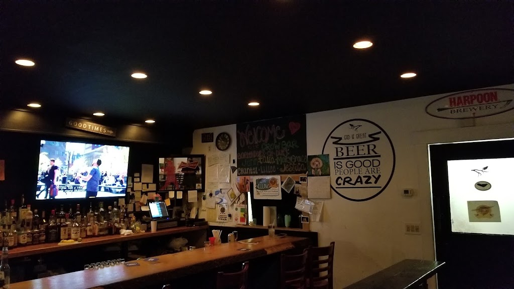 Crow Bar and Grill 05089