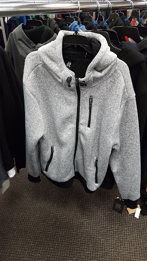 Clothing Store «Burlington Coat Factory», reviews and photos, 4293 Winston Ave #2, Covington, KY 41015, USA