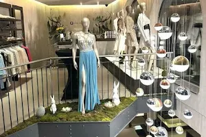 VON FLOERKE Fashion Store image