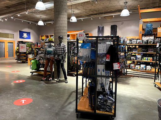 Camping Store «REI», reviews and photos, 71 Raymond Rd, West Hartford, CT 06107, USA